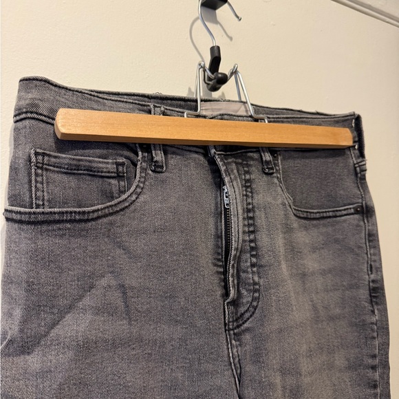 Gray High-Waisted Jeans - Picture 2 of 4